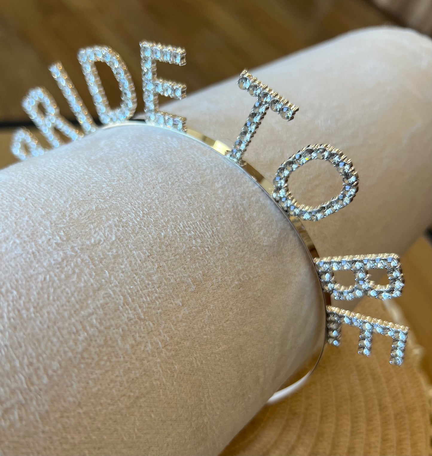 Диадема за моминско парти Bride To Be в сребристо