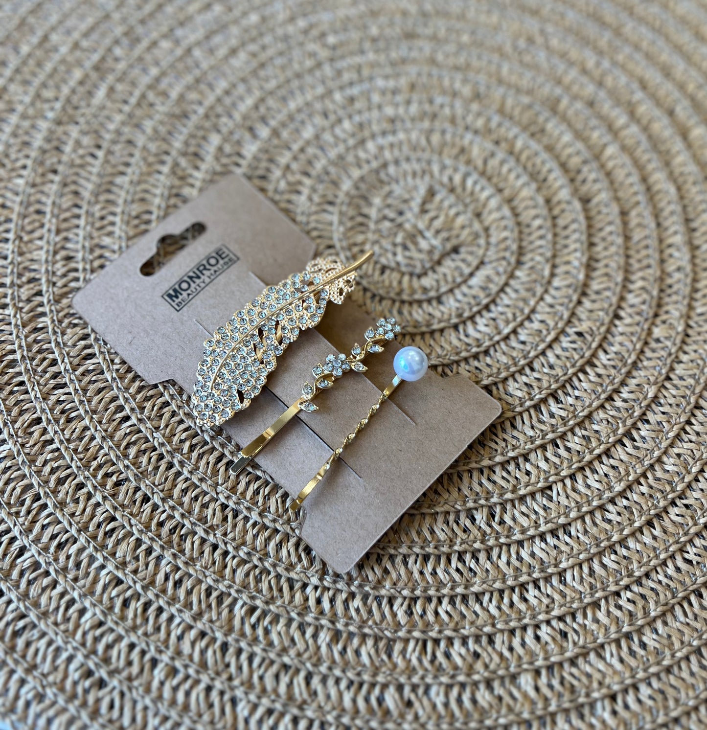 Луксозни бижута за коса / златни с камъни